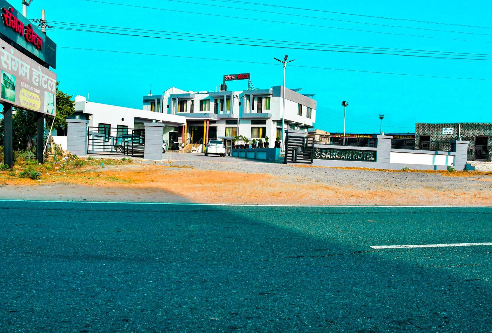 Chirawa Sangam Hotel מראה חיצוני תמונה