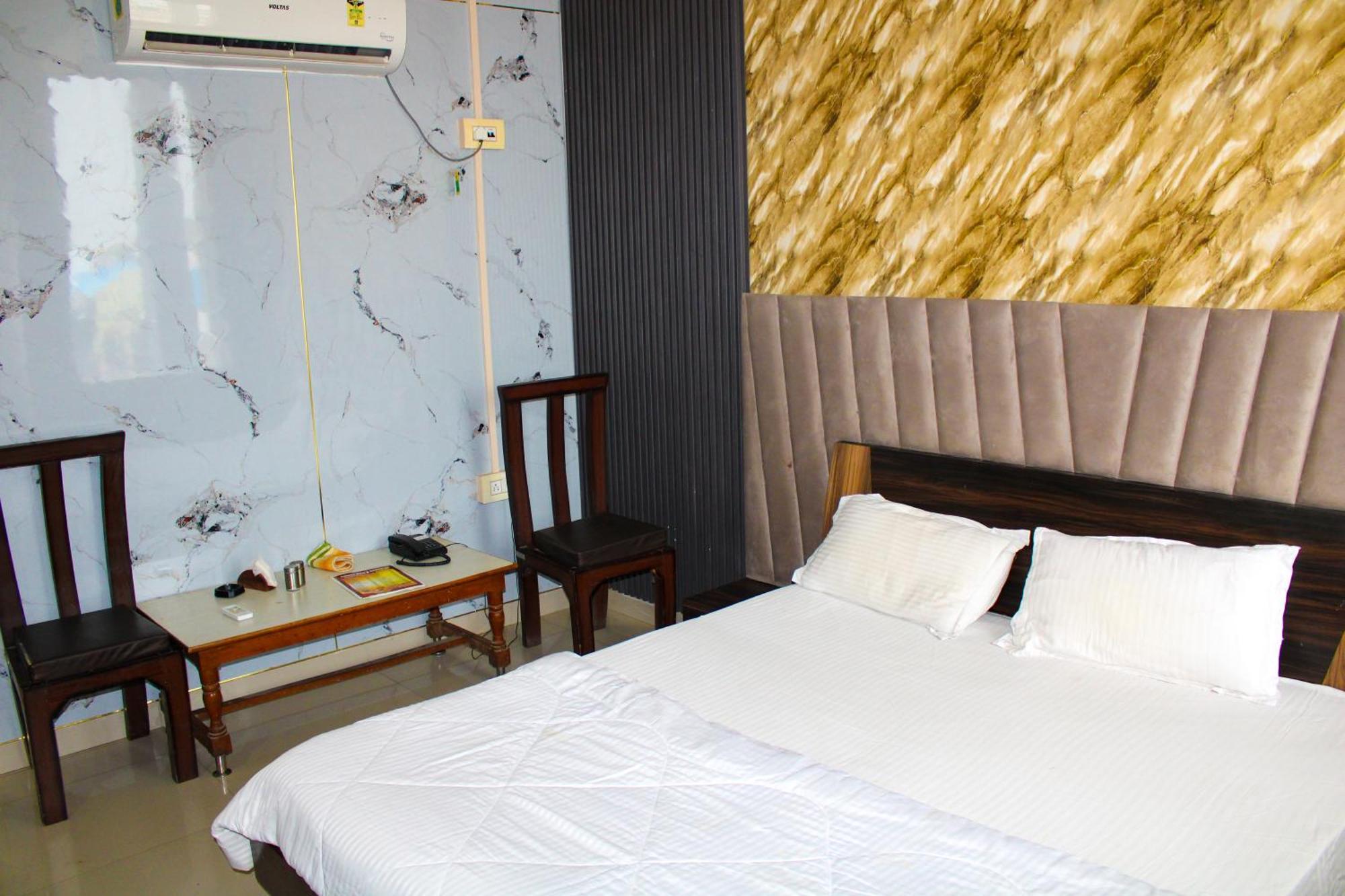 Chirawa Sangam Hotel מראה חיצוני תמונה