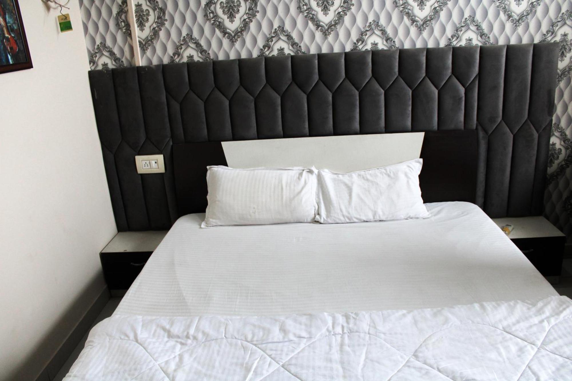 Chirawa Sangam Hotel מראה חיצוני תמונה