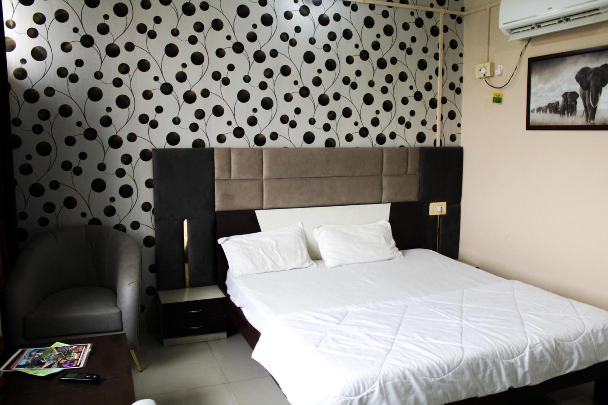 Chirawa Sangam Hotel מראה חיצוני תמונה